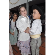 Día de la Cruz de los Milagros y el cumple del Colegio - Turno TARDE